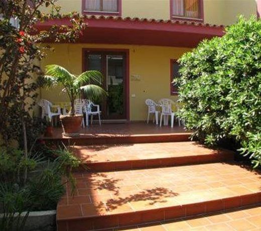 Hotel Sandalion
