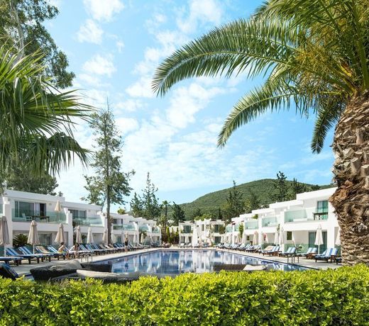 Voyage Torba Hotel