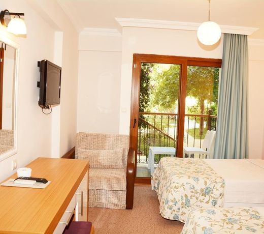 Perdikia Hill Hotel And Villas
