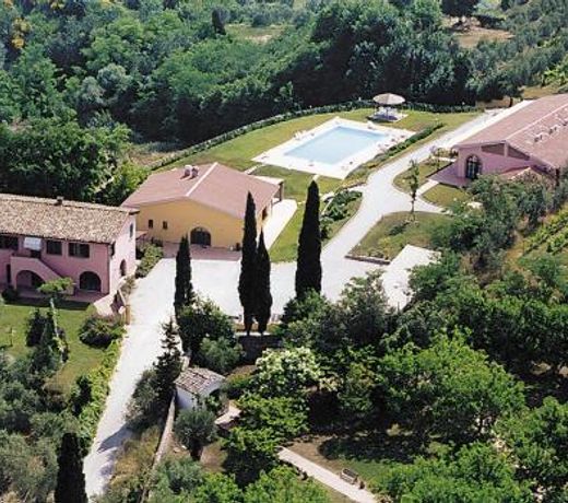 Agriturismo Marrucola