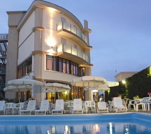 Hotel Capitol