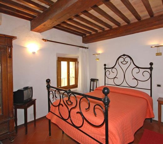 A La Casa Dei Potenti
