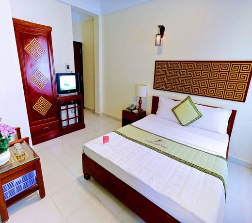 Amigo Hue Hotel