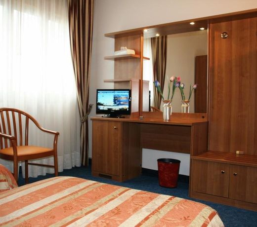 Hotel Kristall
