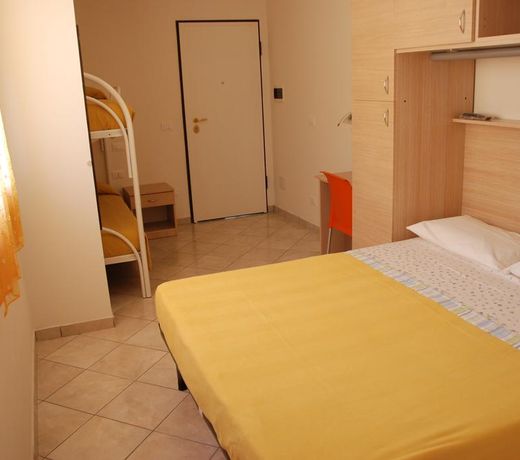 HOTEL LA PLAYA