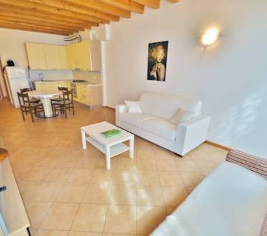 Aromi Piccolo Hotel