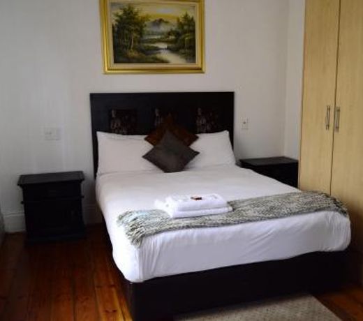 Laletsa Lodge