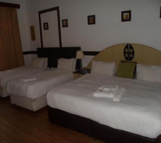 Laletsa Lodge