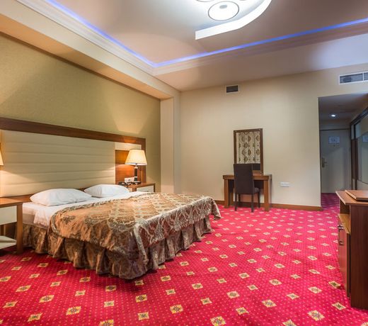 Mont Inn Hotel