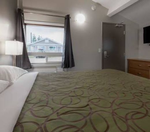 Sunrise Inn and Suites
