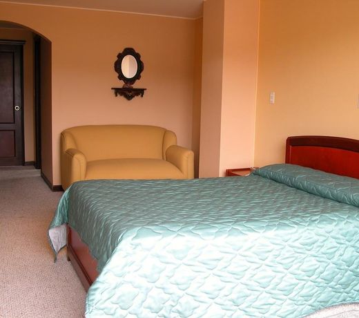 Hotel Dinastia Real
