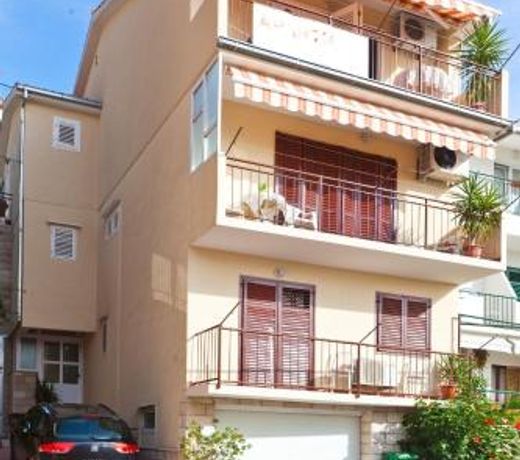 Apartments Garmaz