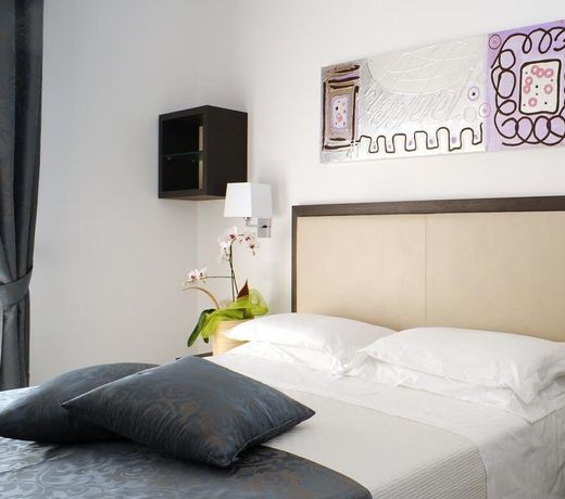 Hotel Ambassador