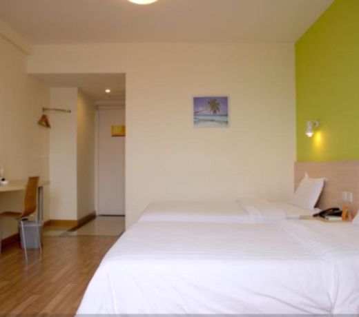 7 Days Inn