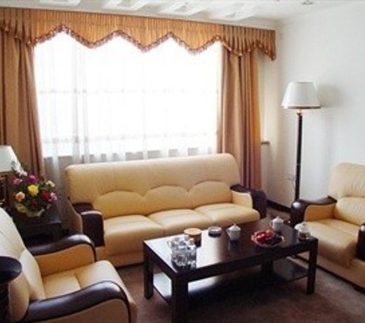 Huayuan Business Hotel - Heihe