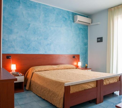 Megaron Hotel