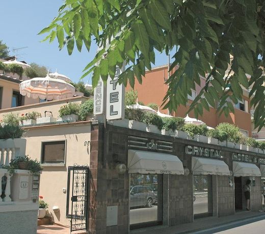 Hotel Crystal