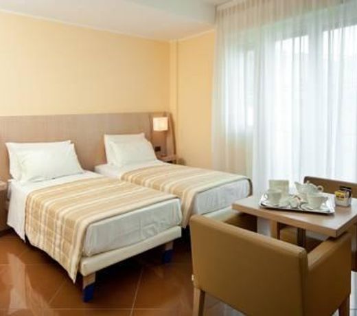 Hotel Chiaraluna