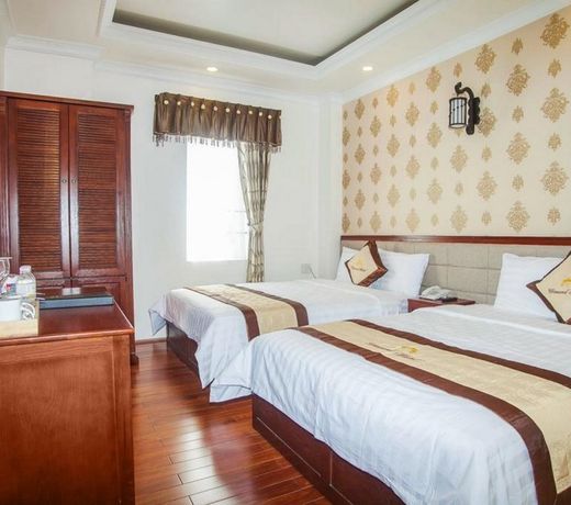 DIAMOND HOTEL