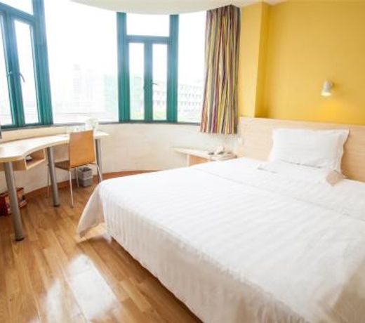 7Days Inn Zhuhai Xiangzhou Mall