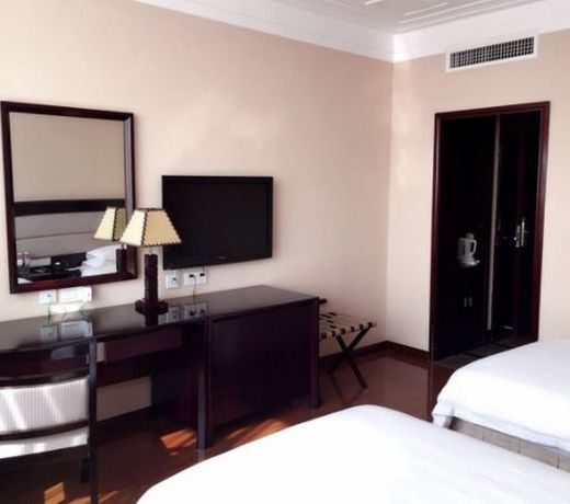 Gofront Hotel
