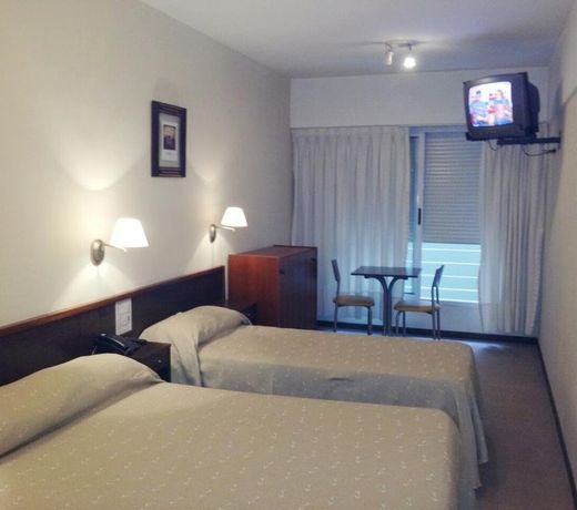 Hotel Carrara