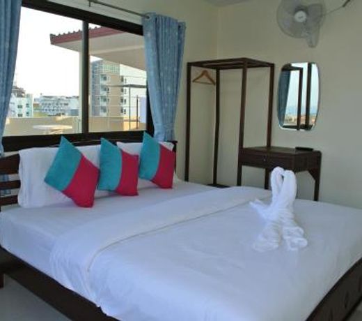 Baan Taweesuk Guest House