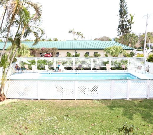SeaShell Motel