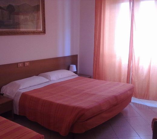 Albergo Italia di Nardi Renzo & C Snc