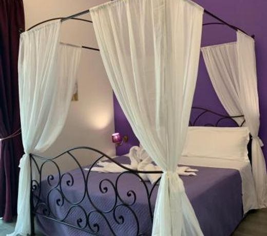 Duca di Uzeda Bed & Breakfast Luxury and Style