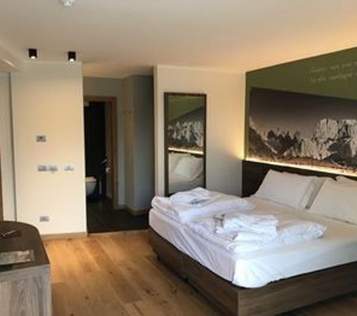 Dolomeet Boutique Hotel