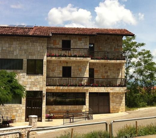La Pietra Family Hotel