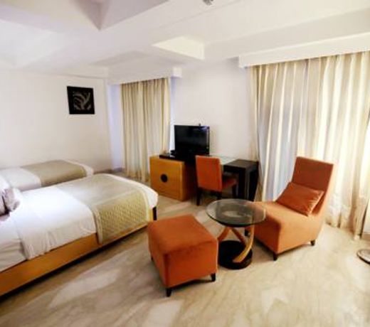 Venizia Sarovar Portico