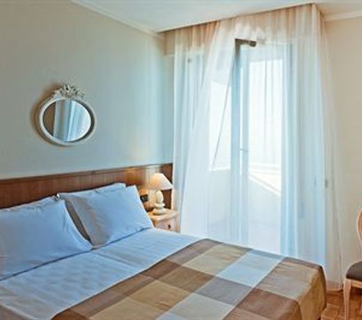 Hotel Ambassador