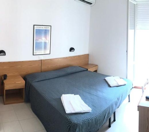 Hotel President's