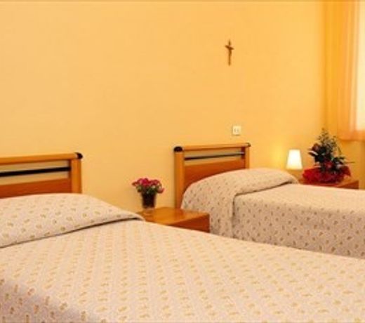 CENTRO MATER GRATIAE