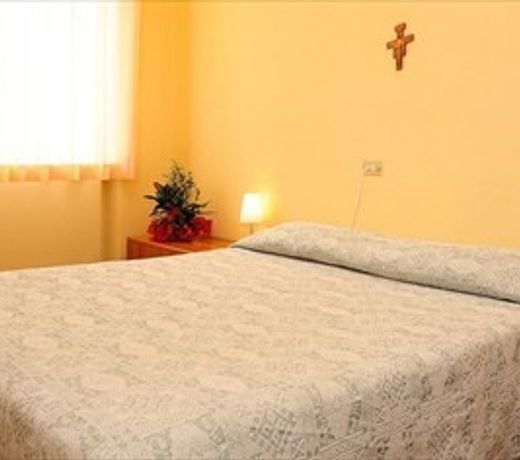 CENTRO MATER GRATIAE