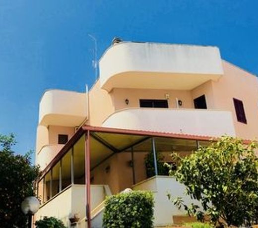 Villa Aurora B&B