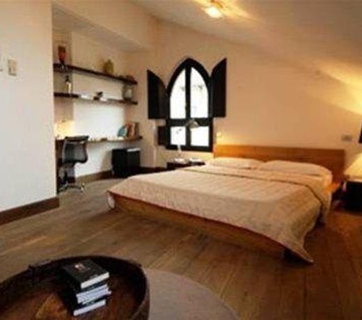 Nine Hotel