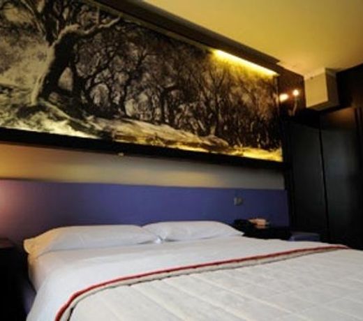 Nine Hotel