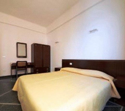 Affittacamere Lo Scoglio (Guesthouse)