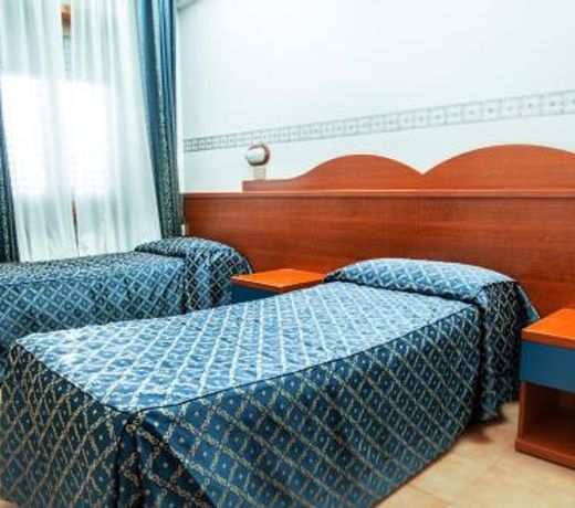 Camp's Hotel
