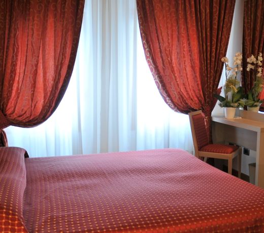 Hotel 5 Colonne