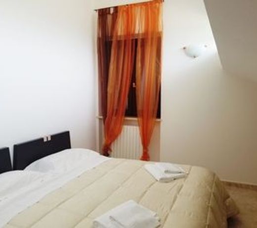 Villa Nick House