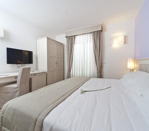 Hotel Girifalco