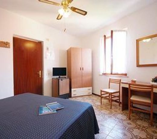 Hotel Anselmi