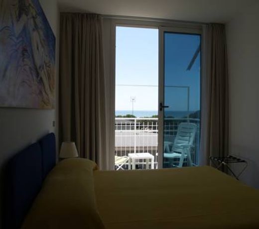 Hotel Myriam