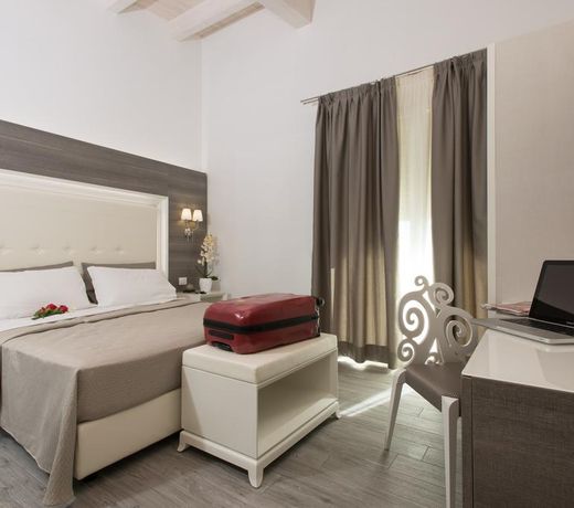 Hotel Sheila