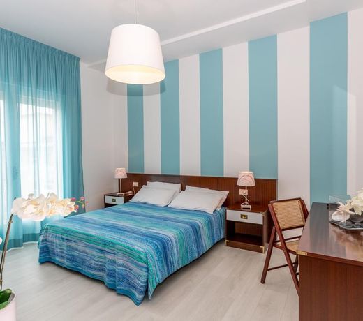 Hotel Regina
