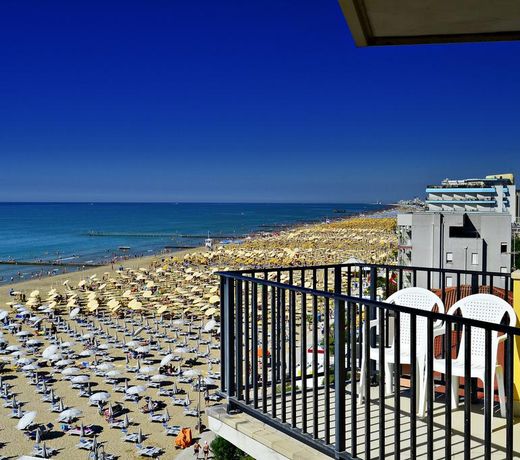 Hotel Mondial